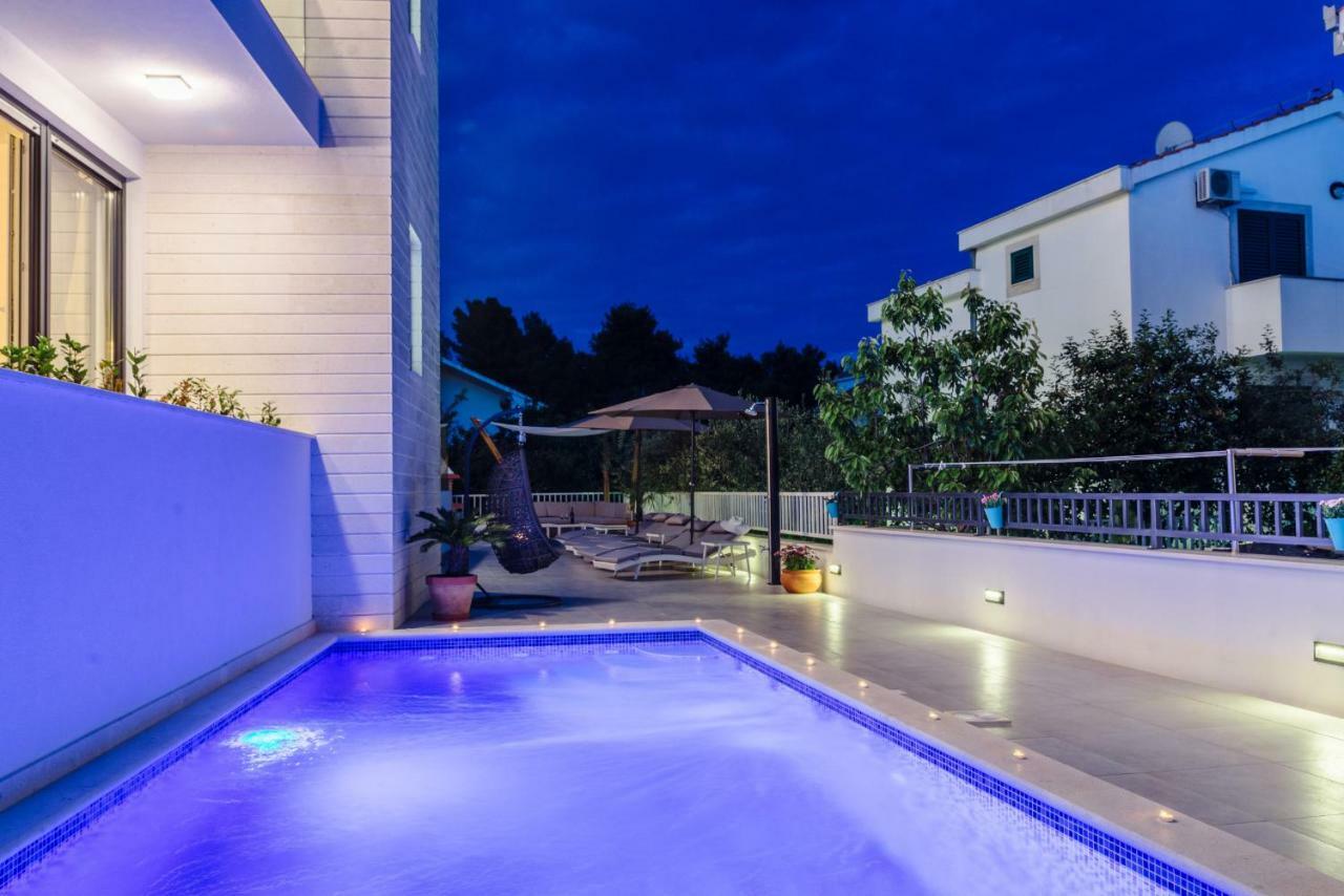 Apartments Villa Dalmatia Trogir Exterior foto