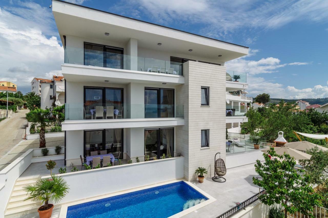 Apartments Villa Dalmatia Trogir Exterior foto